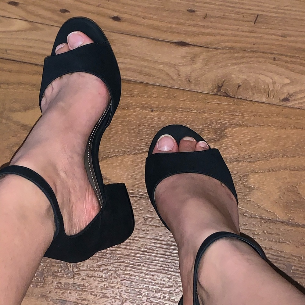 peep toe heels